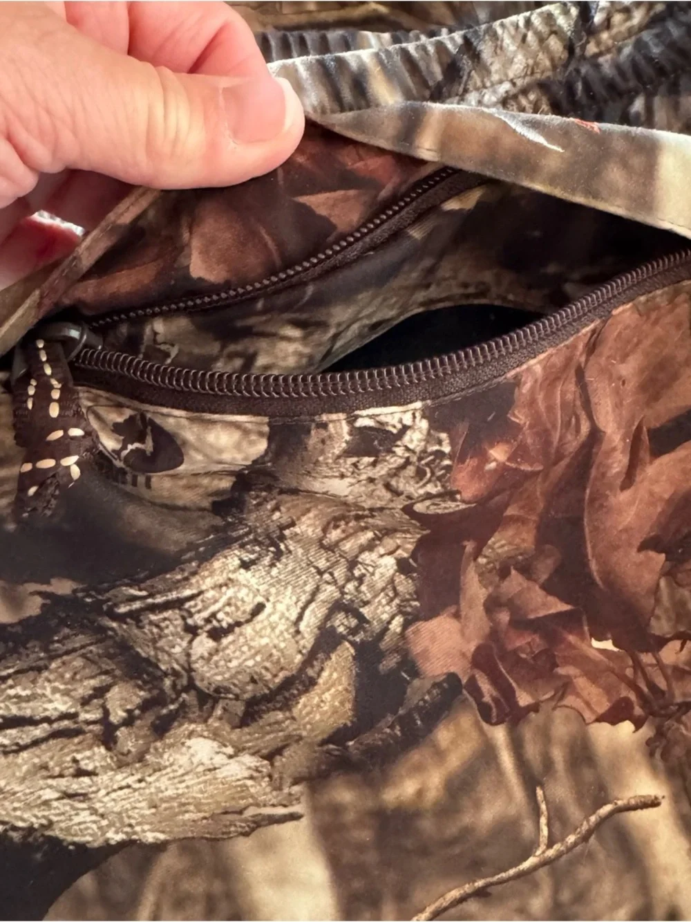 Rustic Ridge Camo Cargo Pants, Large - Picture 7 of 8